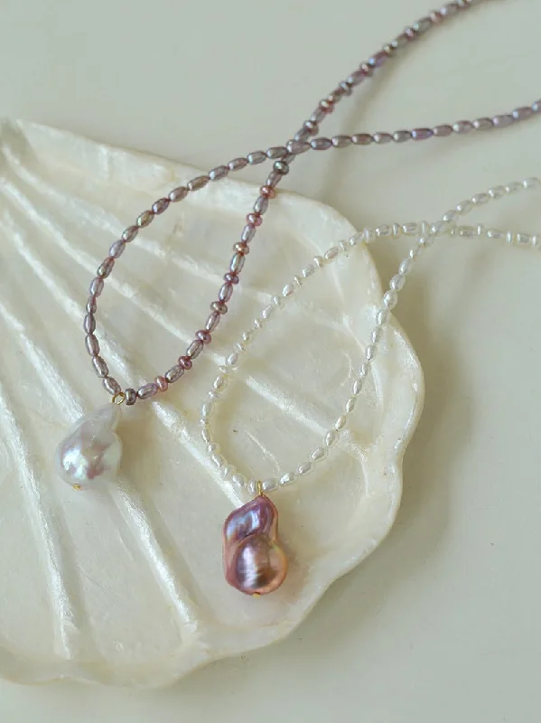 Rice Pearl and Purple Baroque Pearl Pendant Necklace