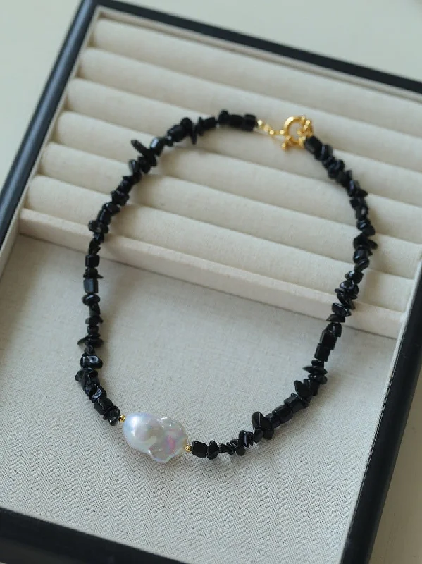 Brilliant Black Agate Crushed Stone Baroque Pearl Necklace