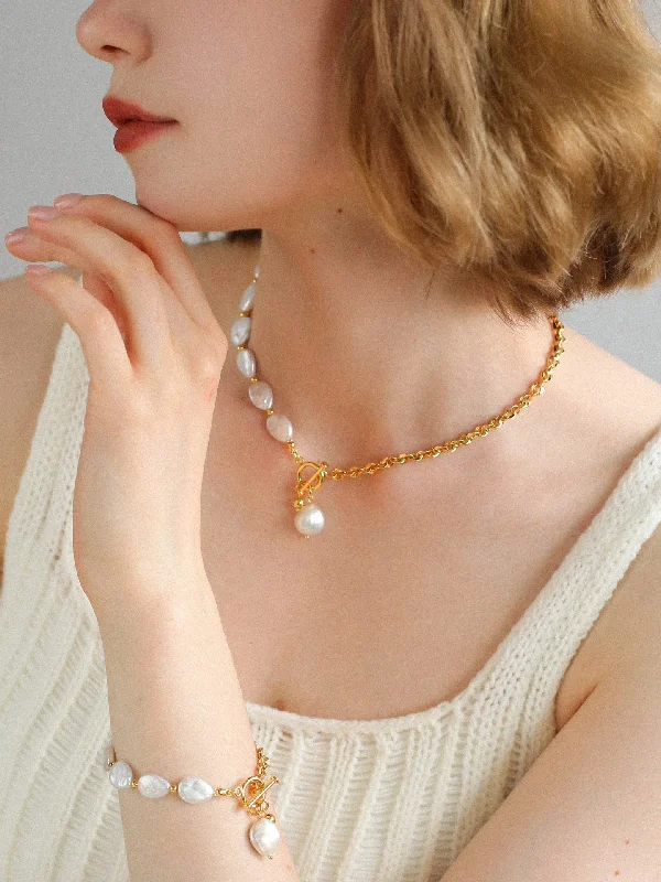 Chain Stitching Teardrop Baroque Pearl Y Shaped Necklace