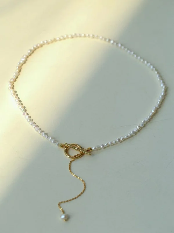 Small Steamed Bun Pearl OT Buckle Necklace