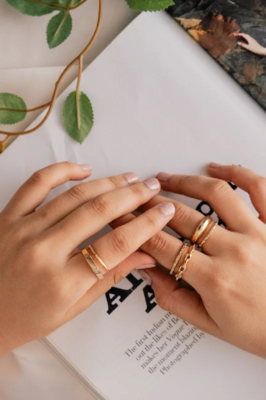 6 Interlock Ring Set Gold - Set of 6